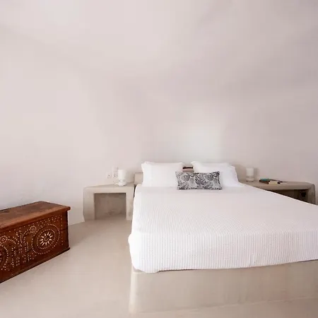 Ikia Kriton * Imerovigli (Santorini)