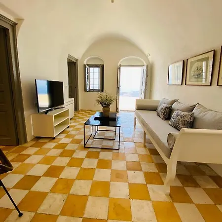 Ikia Kriton * Imerovigli (Santorini)