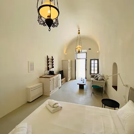 Ikia Kriton * Imerovigli (Santorini)