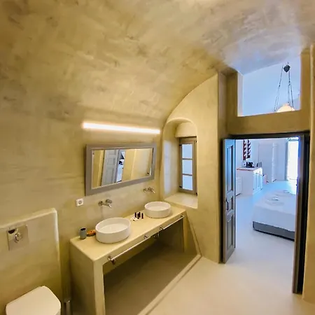 이키아 크리톤 *