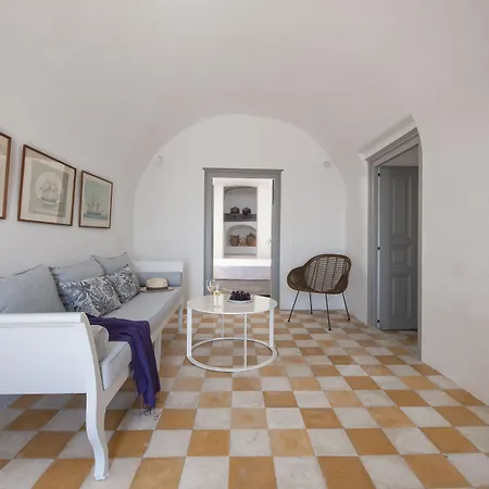 Ikia Kriton * Imerovigli (Santorini)